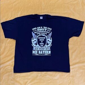 Black Fruit of the Loom Graphic T-Shirt